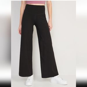 Black wide leg yoga pants